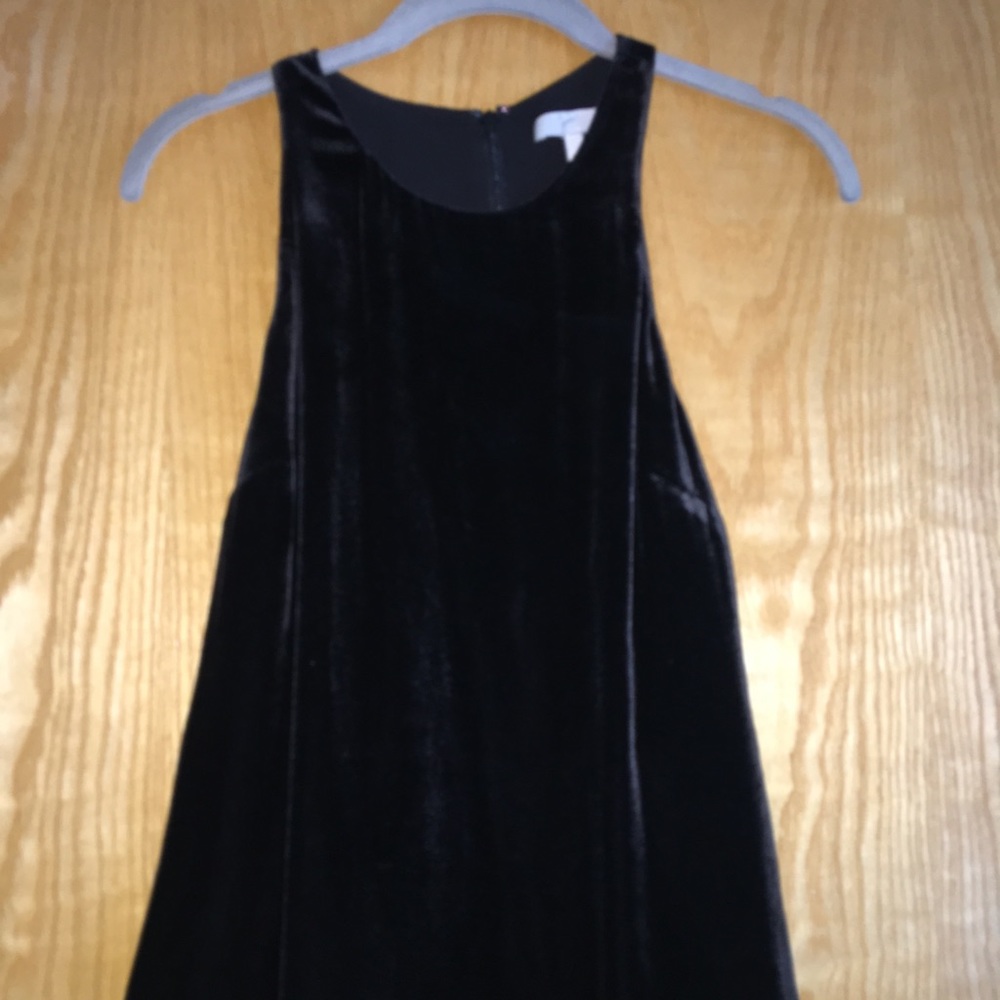 Joíe black velvet halter tank. Size XS.